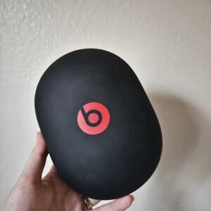 Beats Hardback Case
